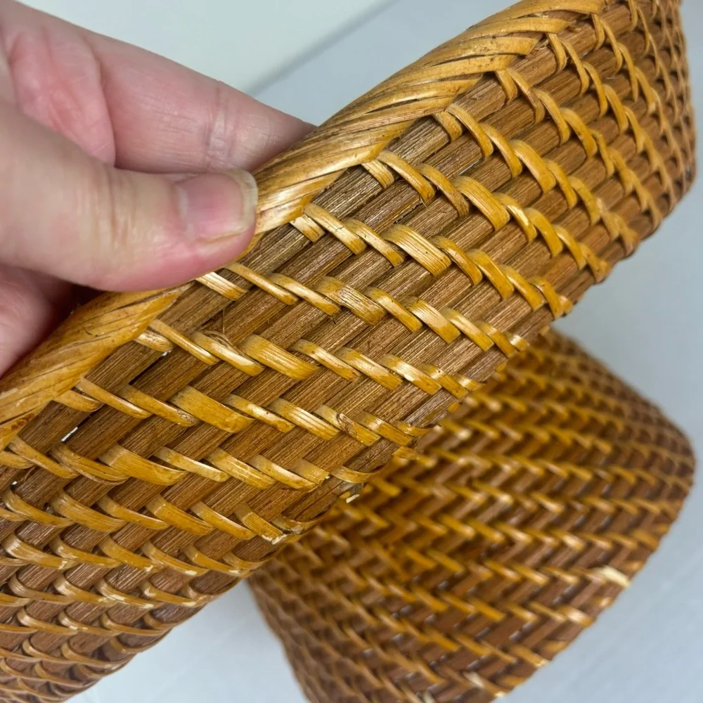 Large natural rattan pedestal fruit bowl/footed serving/display